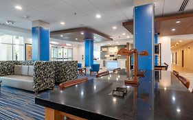 Holiday Inn Express & Suites - Staunton By Ihg